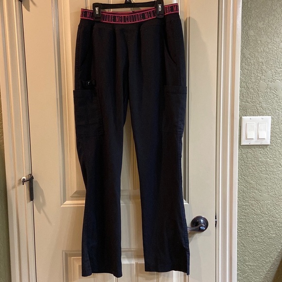 Black Scrub Set by Med Couture Brand.  EUC! - Picture 4 of 16